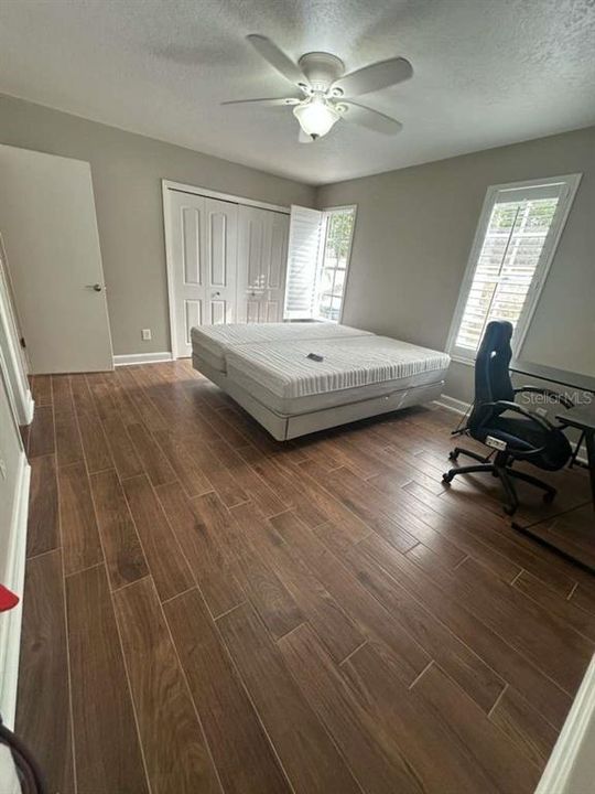 For Sale: $250,000 (2 beds, 2 baths, 1261 Square Feet)