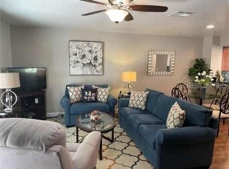 For Sale: $250,000 (2 beds, 2 baths, 1261 Square Feet)