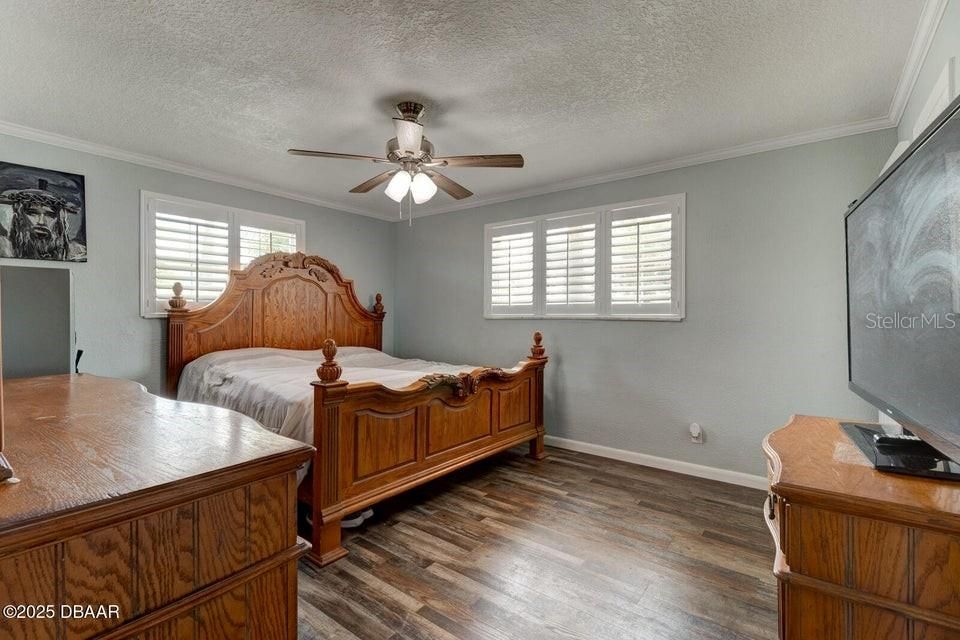 For Sale: $534,500 (3 beds, 2 baths, 1821 Square Feet)