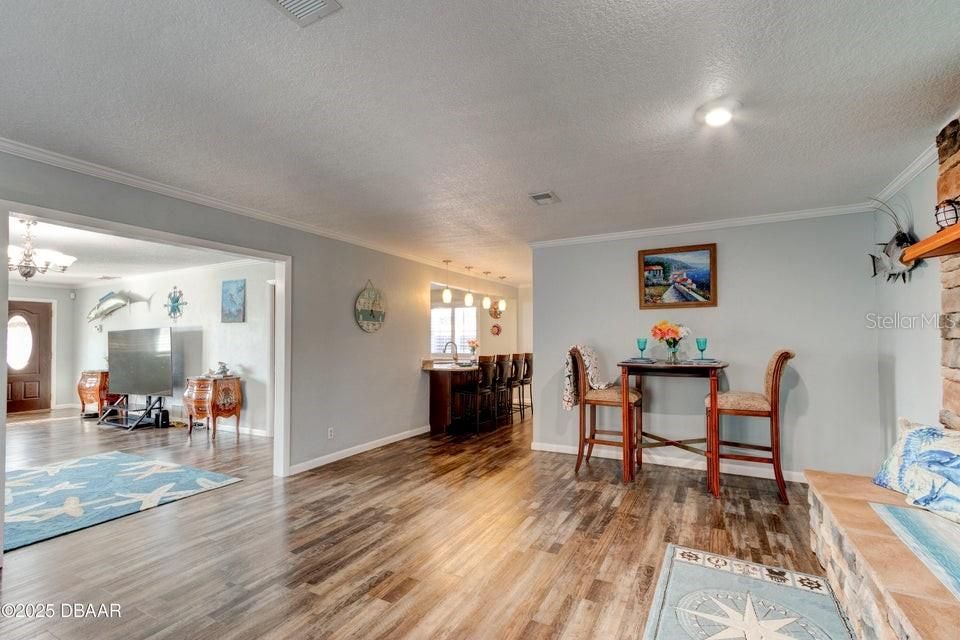 For Sale: $534,500 (3 beds, 2 baths, 1821 Square Feet)