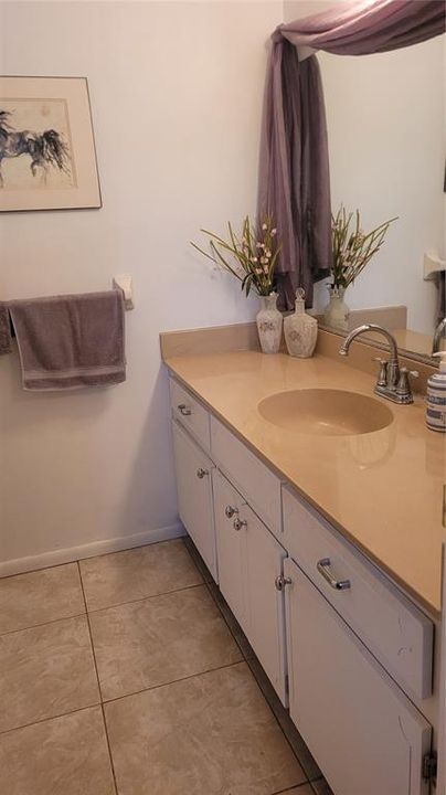 For Sale: $115,000 (2 beds, 2 baths, 915 Square Feet)