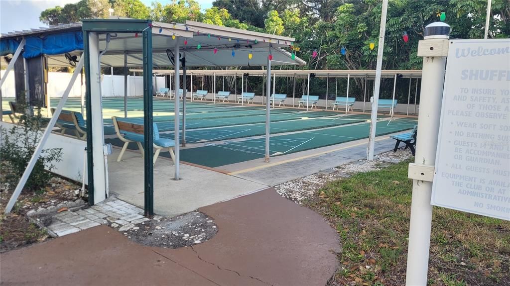 For Sale: $115,000 (2 beds, 2 baths, 915 Square Feet)