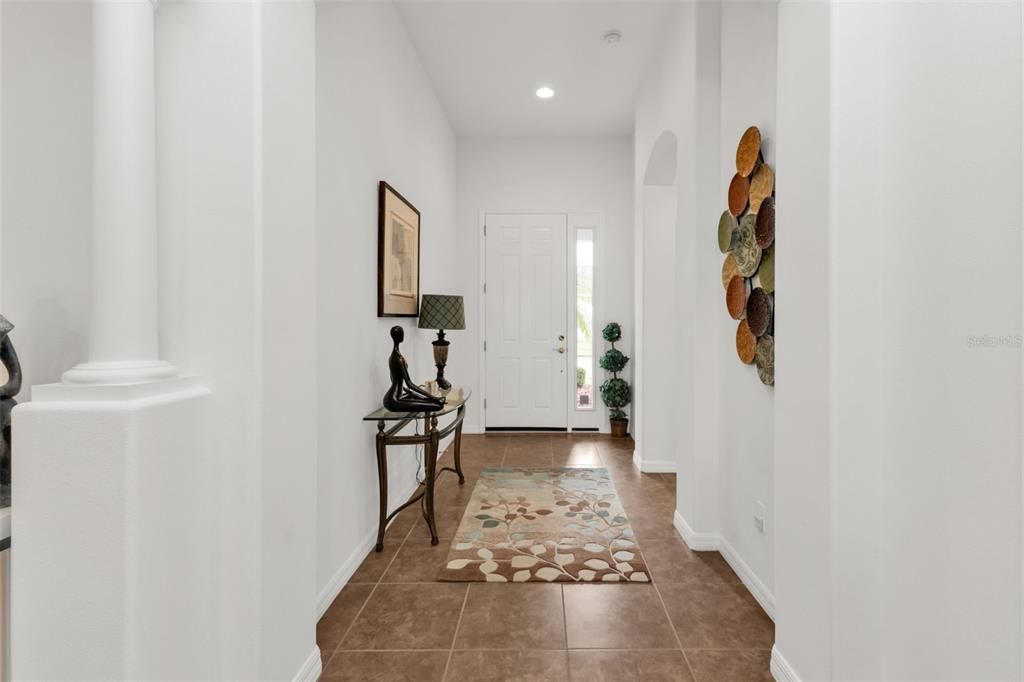 Active With Contract: $399,000 (2 beds, 2 baths, 1818 Square Feet)