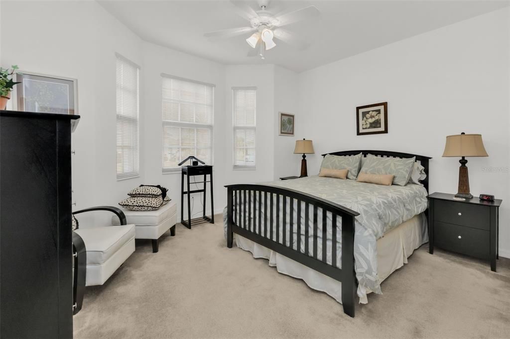 Active With Contract: $399,000 (2 beds, 2 baths, 1818 Square Feet)