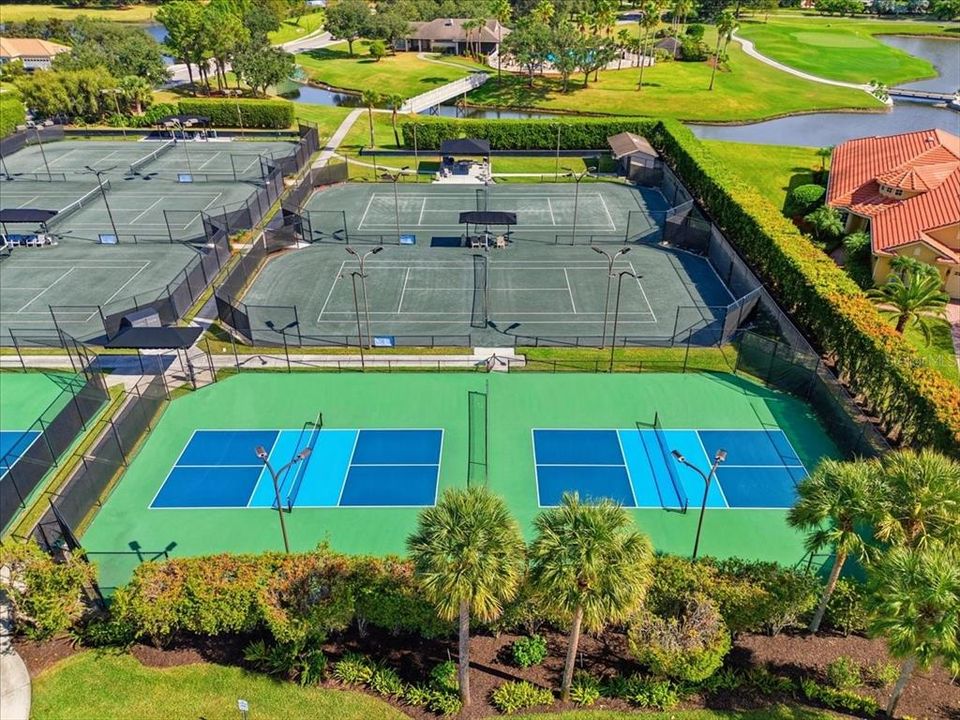 На продажу: $529,900 (2 спален, 2 ванн, 1923 Квадратных фут)