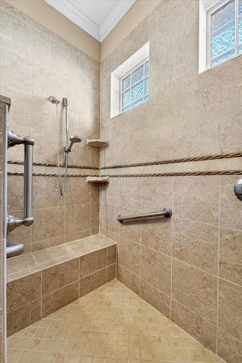 На продажу: $529,900 (2 спален, 2 ванн, 1923 Квадратных фут)