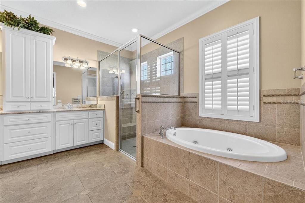 На продажу: $529,900 (2 спален, 2 ванн, 1923 Квадратных фут)