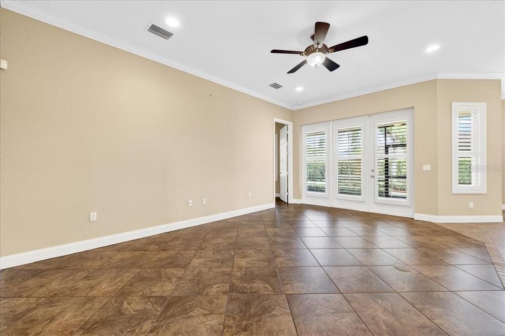 На продажу: $529,900 (2 спален, 2 ванн, 1923 Квадратных фут)