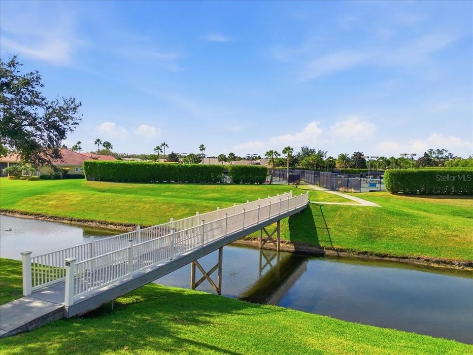 На продажу: $529,900 (2 спален, 2 ванн, 1923 Квадратных фут)