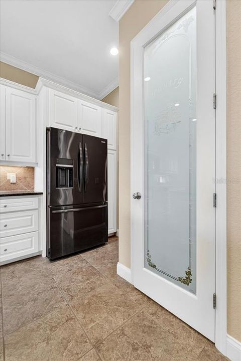 На продажу: $529,900 (2 спален, 2 ванн, 1923 Квадратных фут)