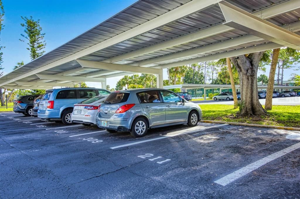 For Sale: $105,900 (2 beds, 2 baths, 919 Square Feet)