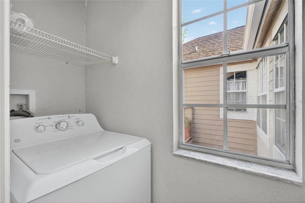 Activo con contrato: $175,000 (2 camas, 2 baños, 1130 Pies cuadrados)