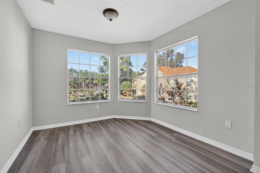 Activo con contrato: $175,000 (2 camas, 2 baños, 1130 Pies cuadrados)