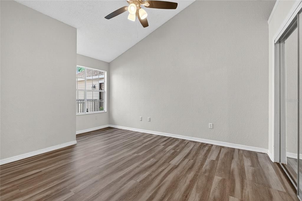 Activo con contrato: $175,000 (2 camas, 2 baños, 1130 Pies cuadrados)