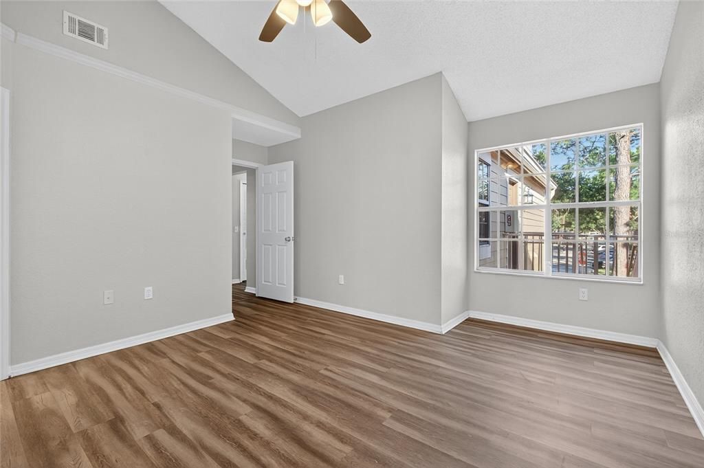 Activo con contrato: $175,000 (2 camas, 2 baños, 1130 Pies cuadrados)