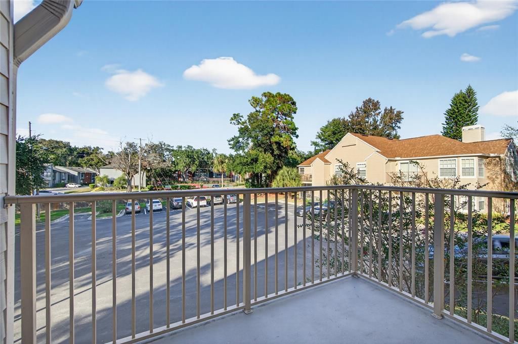 Activo con contrato: $175,000 (2 camas, 2 baños, 1130 Pies cuadrados)