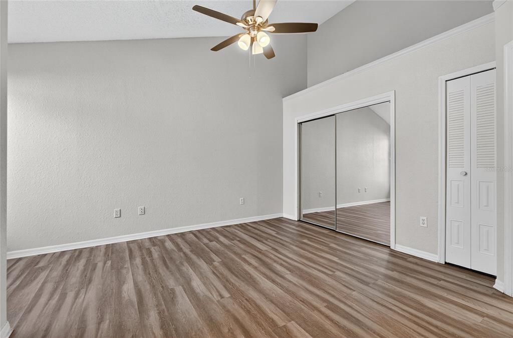 Activo con contrato: $175,000 (2 camas, 2 baños, 1130 Pies cuadrados)