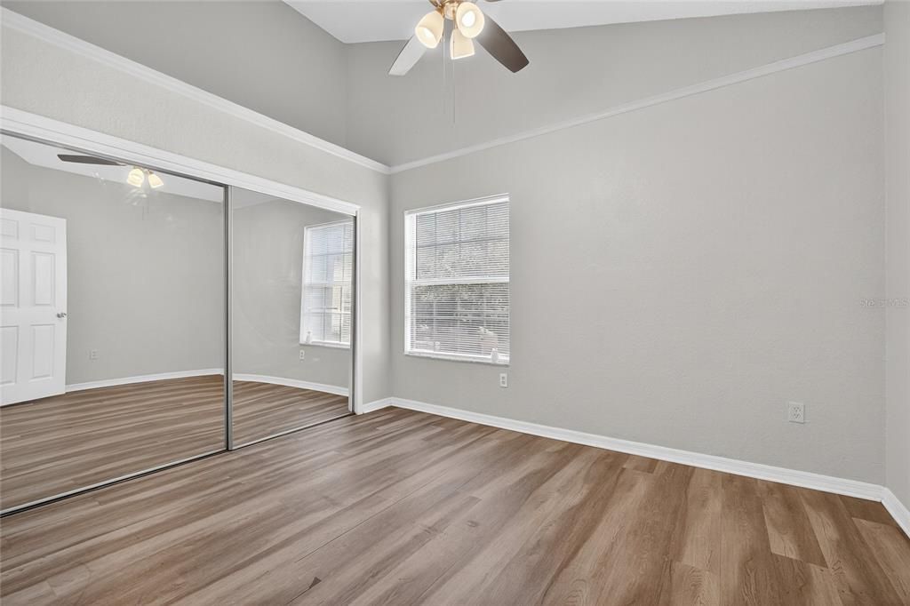 Activo con contrato: $175,000 (2 camas, 2 baños, 1130 Pies cuadrados)