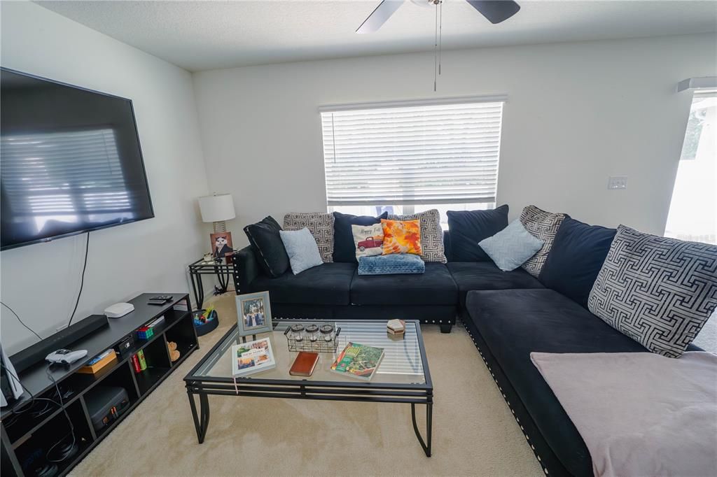 En Renta: $2,200 (3 camas, 2 baños, 1288 Pies cuadrados)