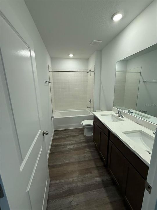 В аренду: $2,900 (5 спален, 3 ванн, 2453 Квадратных фут)