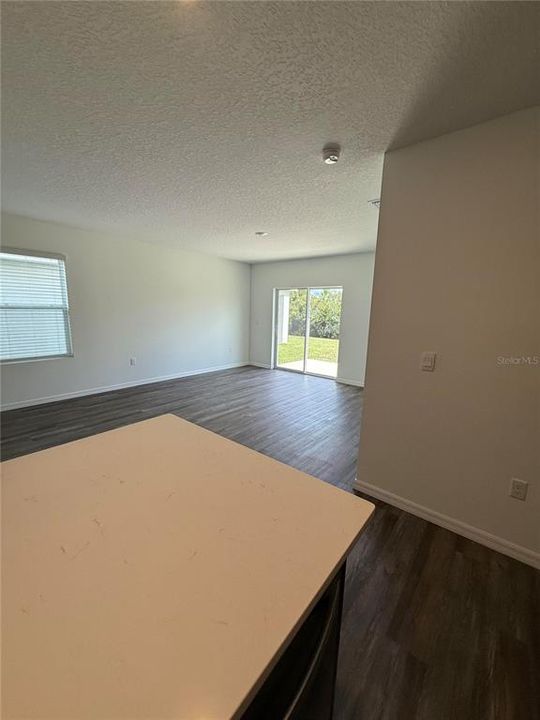 В аренду: $2,900 (5 спален, 3 ванн, 2453 Квадратных фут)