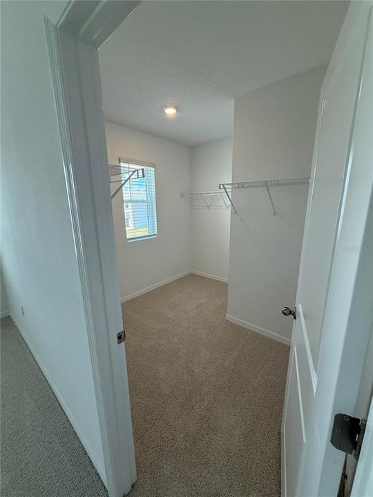 В аренду: $2,900 (5 спален, 3 ванн, 2453 Квадратных фут)