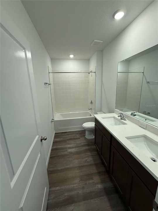 В аренду: $2,900 (5 спален, 3 ванн, 2453 Квадратных фут)