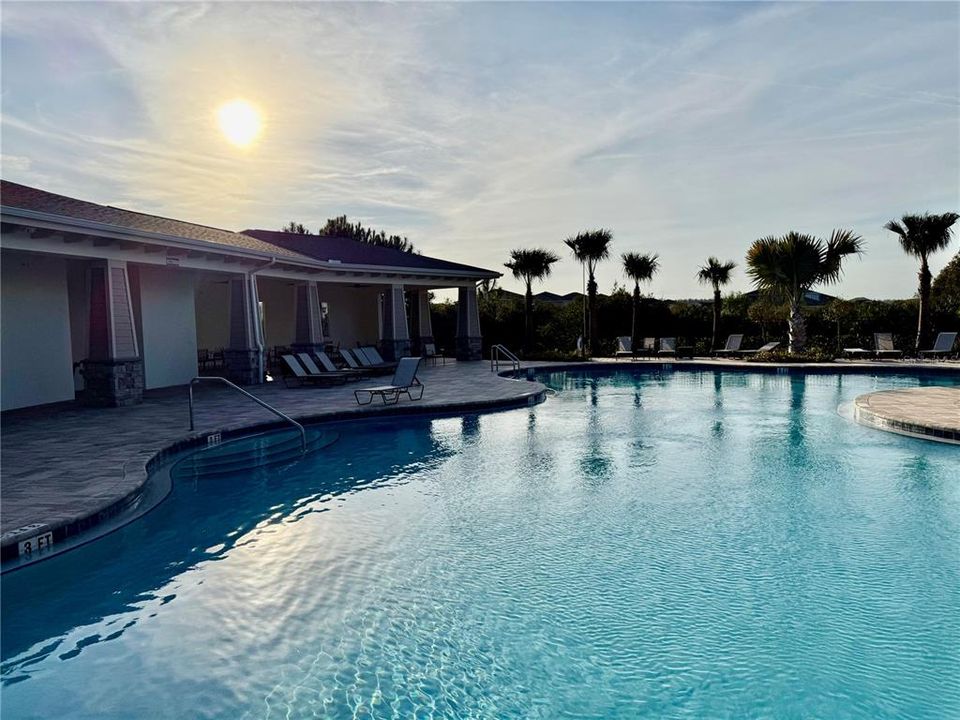 Active With Contract: $2,700 (5 beds, 3 baths, 2453 Square Feet)