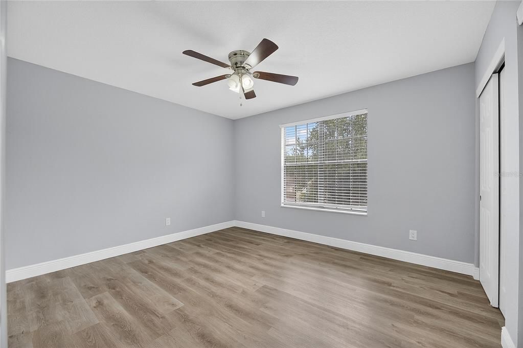 出租: $3,200 (4 贝兹, 2 浴室, 2074 平方英尺)