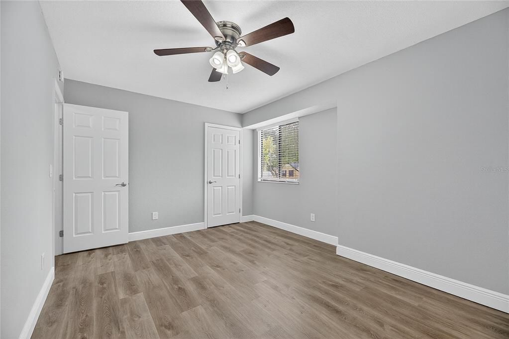 出租: $3,200 (4 贝兹, 2 浴室, 2074 平方英尺)