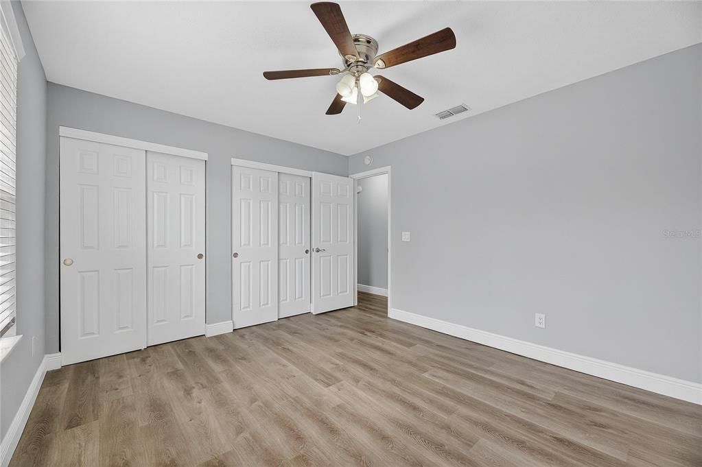 出租: $3,200 (4 贝兹, 2 浴室, 2074 平方英尺)