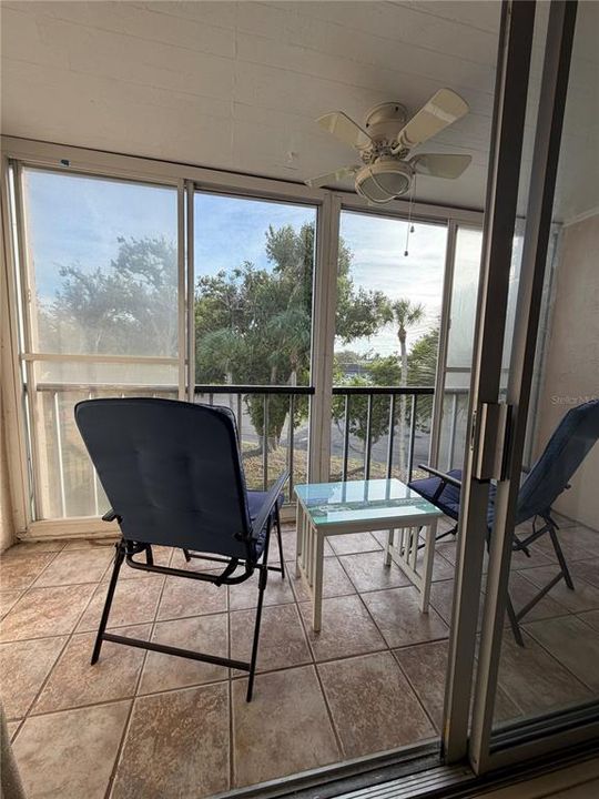 Active With Contract: $110,000 (2 beds, 2 baths, 902 Square Feet)