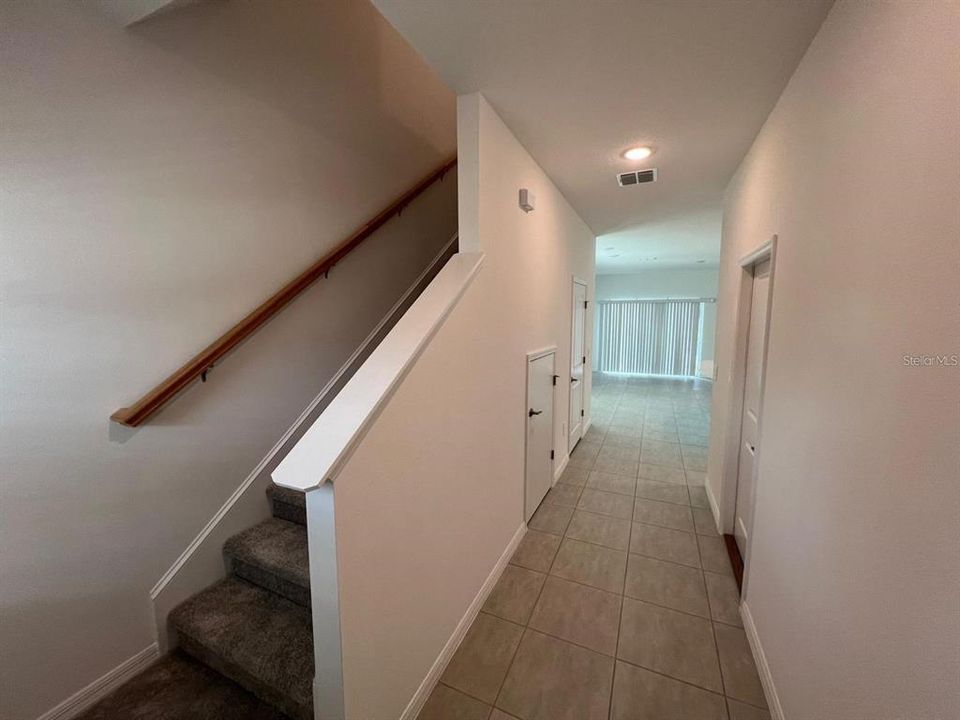 For Rent: $2,100 (3 beds, 2 baths, 1616 Square Feet)