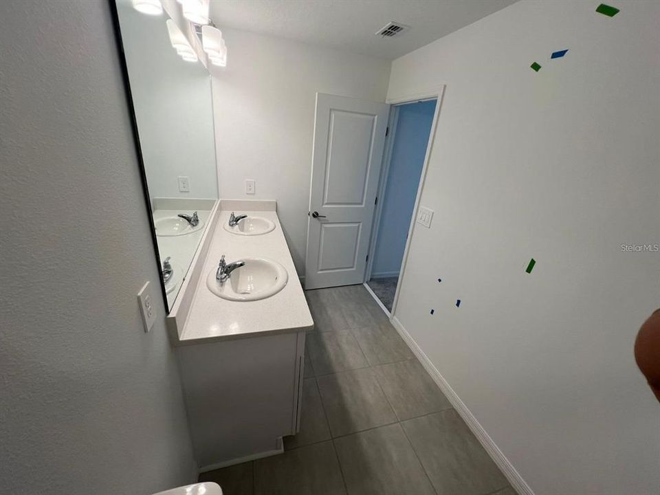 For Rent: $2,100 (3 beds, 2 baths, 1616 Square Feet)