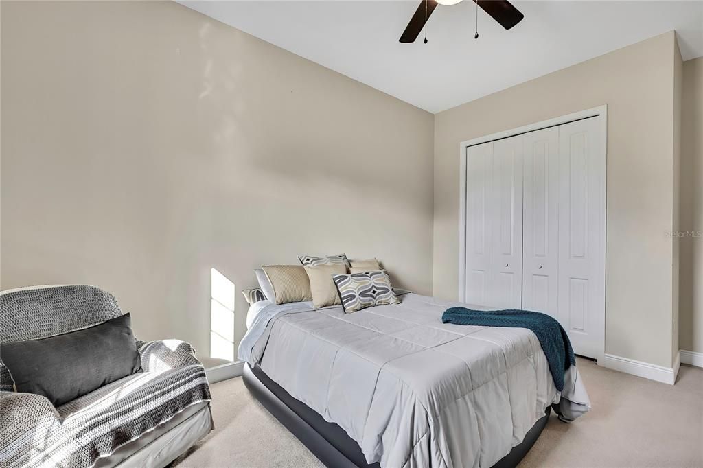 For Sale: $999,999 (4 beds, 3 baths, 2616 Square Feet)