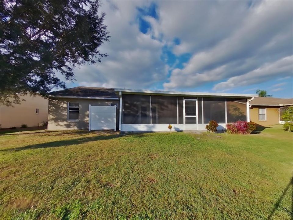 出租: $2,059 (3 贝兹, 2 浴室, 1639 平方英尺)