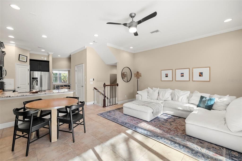 На продажу: $529,900 (3 спален, 2 ванн, 1920 Квадратных фут)