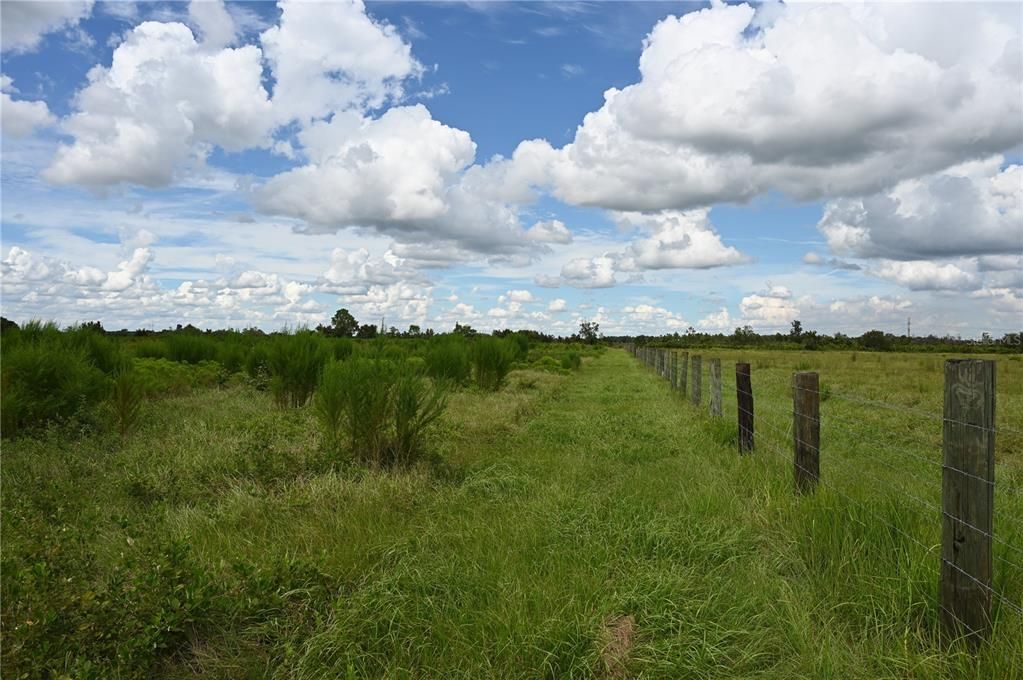 En Venta: $484,000 (40.11 acres)