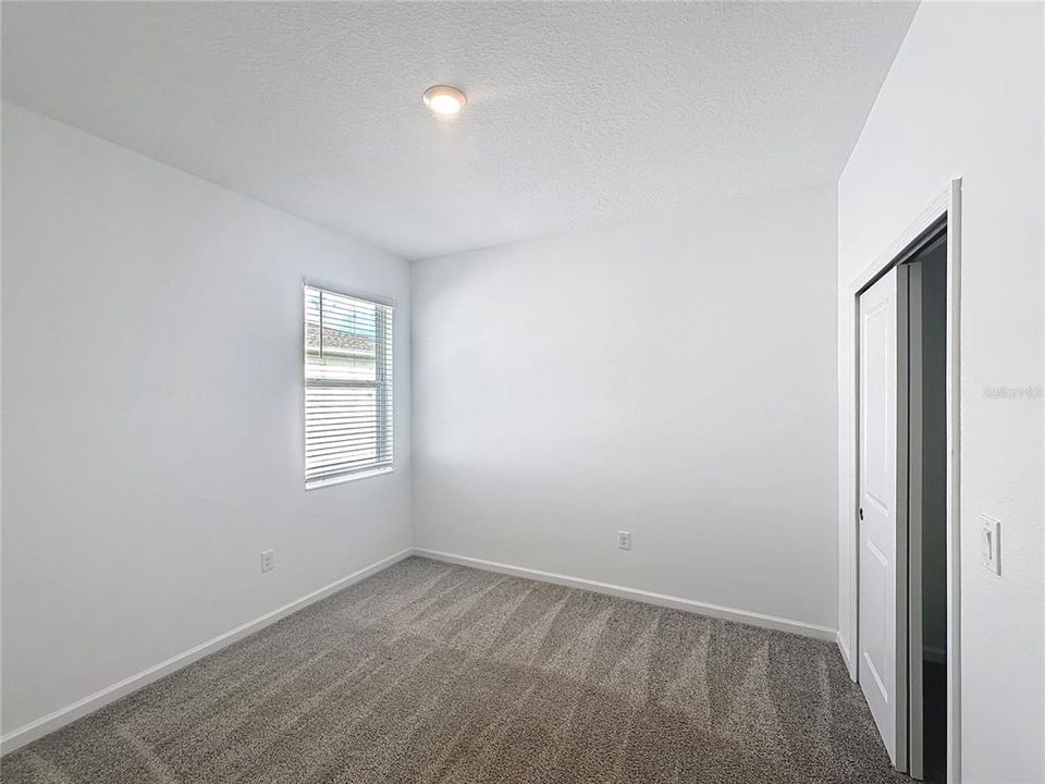 For Sale: $389,900 (4 beds, 2 baths, 1877 Square Feet)