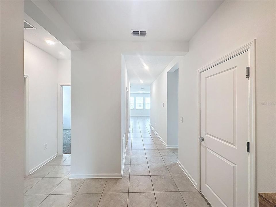 For Sale: $389,900 (4 beds, 2 baths, 1877 Square Feet)