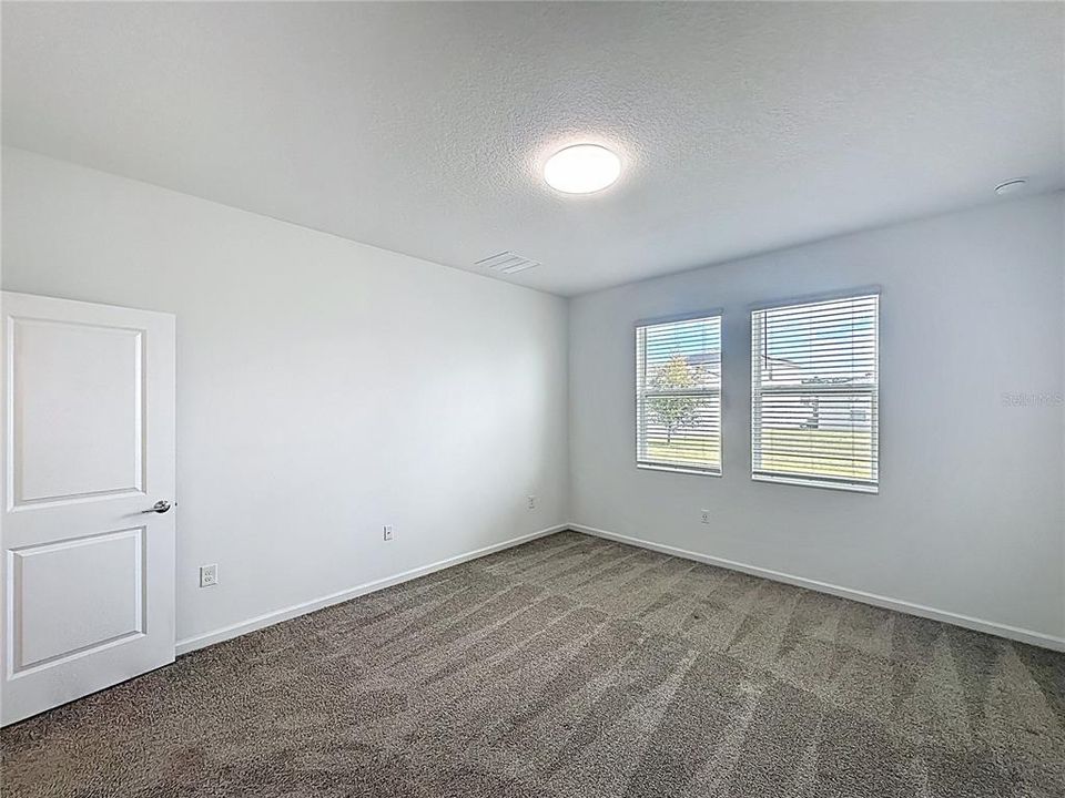 For Sale: $389,900 (4 beds, 2 baths, 1877 Square Feet)