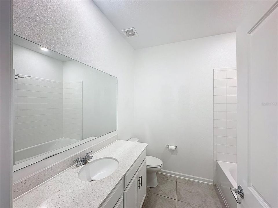 For Sale: $389,900 (4 beds, 2 baths, 1877 Square Feet)