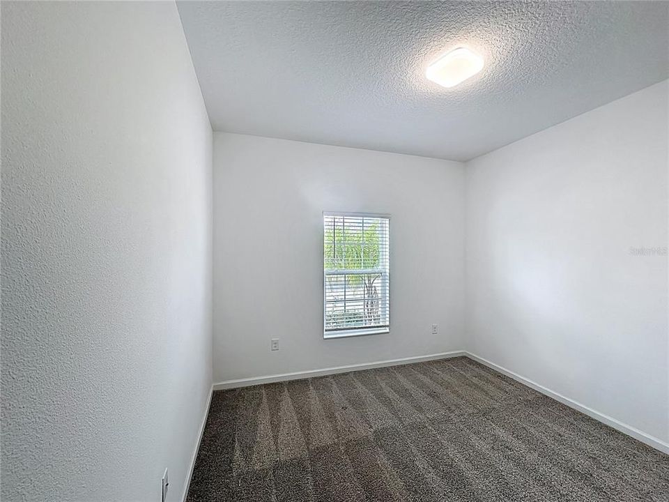 For Sale: $389,900 (4 beds, 2 baths, 1877 Square Feet)