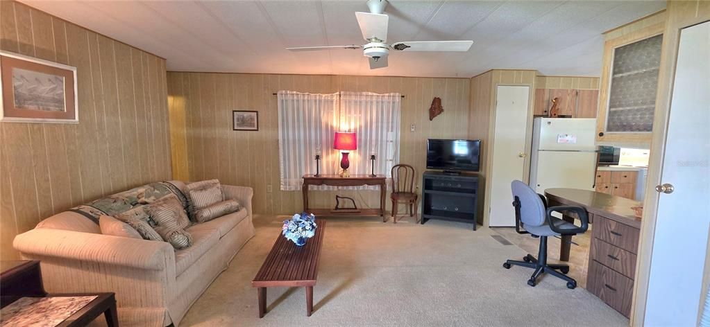 For Sale: $98,900 (2 beds, 1 baths, 754 Square Feet)