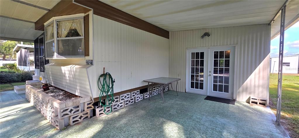 For Sale: $98,900 (2 beds, 1 baths, 754 Square Feet)