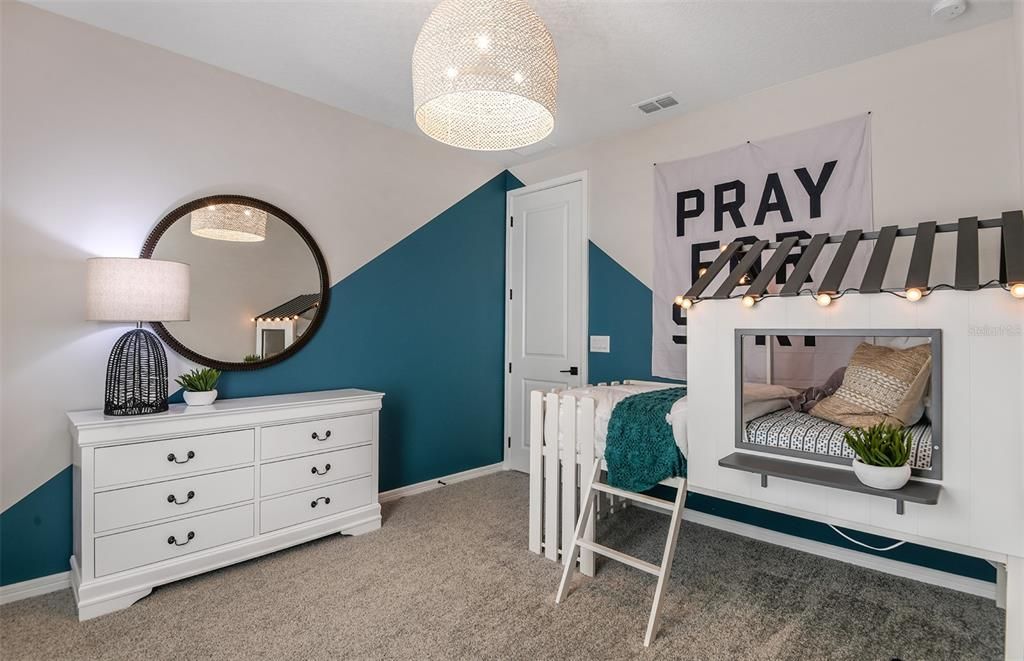 For Sale: $685,940 (5 beds, 4 baths, 3575 Square Feet)