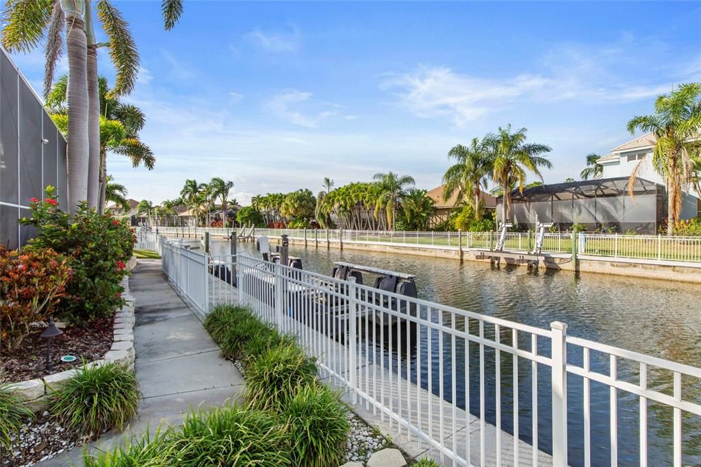 En Venta: $1,199,000 (3 camas, 2 baños, 2588 Pies cuadrados)