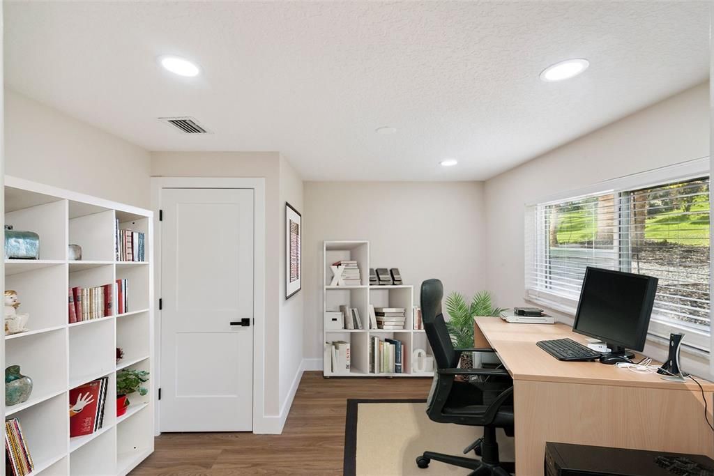 待售: $775,000 (4 贝兹, 3 浴室, 2590 平方英尺)