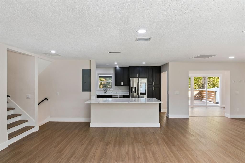 待售: $775,000 (4 贝兹, 3 浴室, 2590 平方英尺)