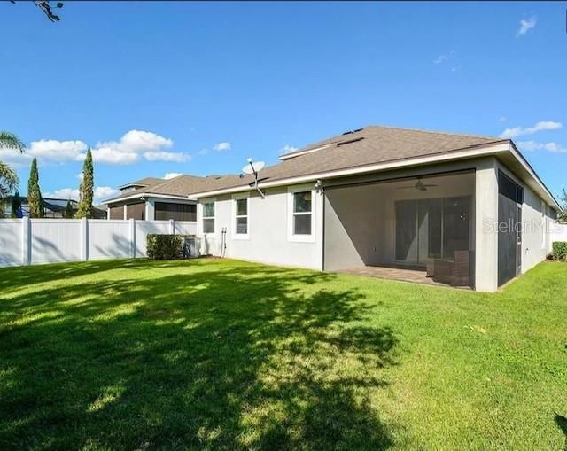 Под контрактом: $559,000 (4 спален, 3 ванн, 2460 Квадратных фут)